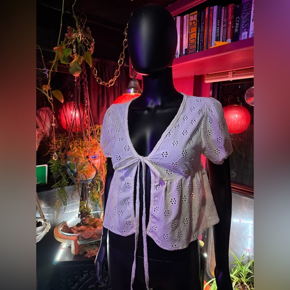 Dazy Designer Cream Top - Picture 2 of 7